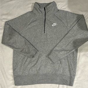 NIKE QUARTER ZIP HOODIE